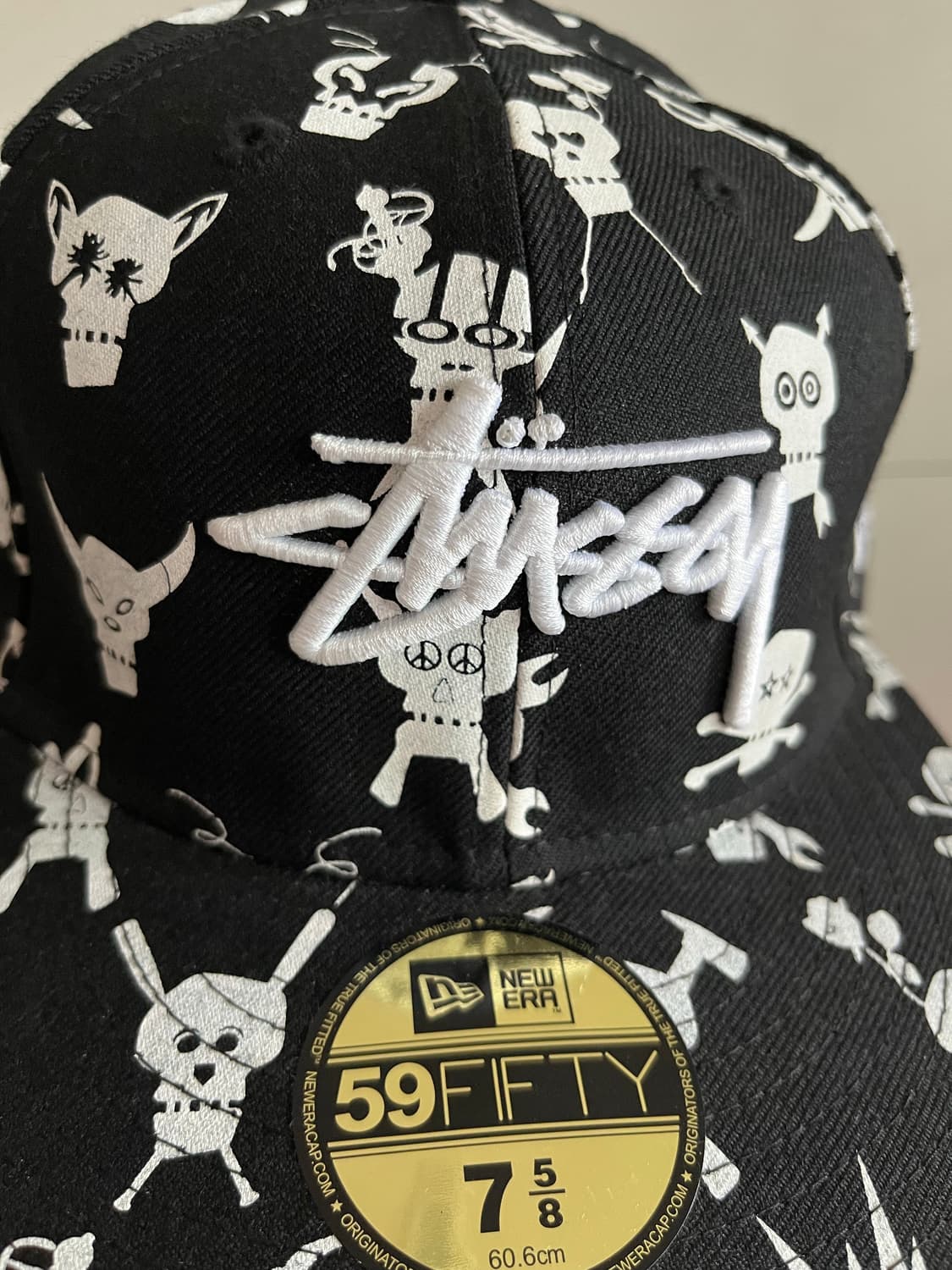 스투시 x futura new era cap 7 5/8 상품이미지2