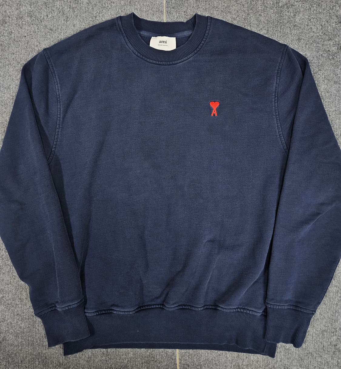 아미 스몰 하트 로고 맨투맨 급처 상품이미지1