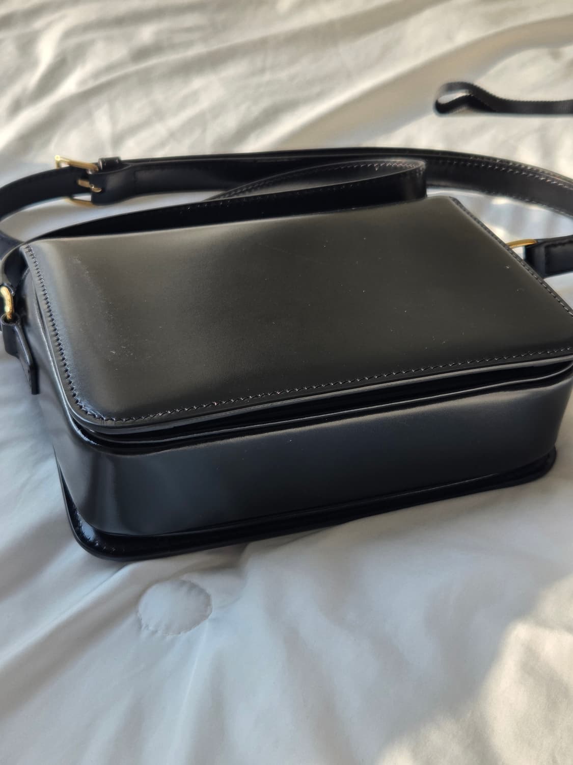 셀린느 트리옹프백 틴 사이즈 샤이니카프스킨 셀린느가방 트리오페 상품이미지5