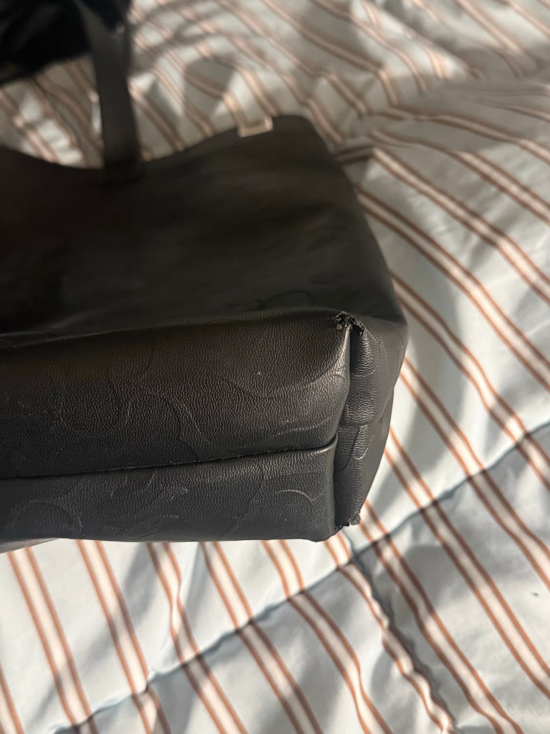 베이프 가죽가방 상품이미지2