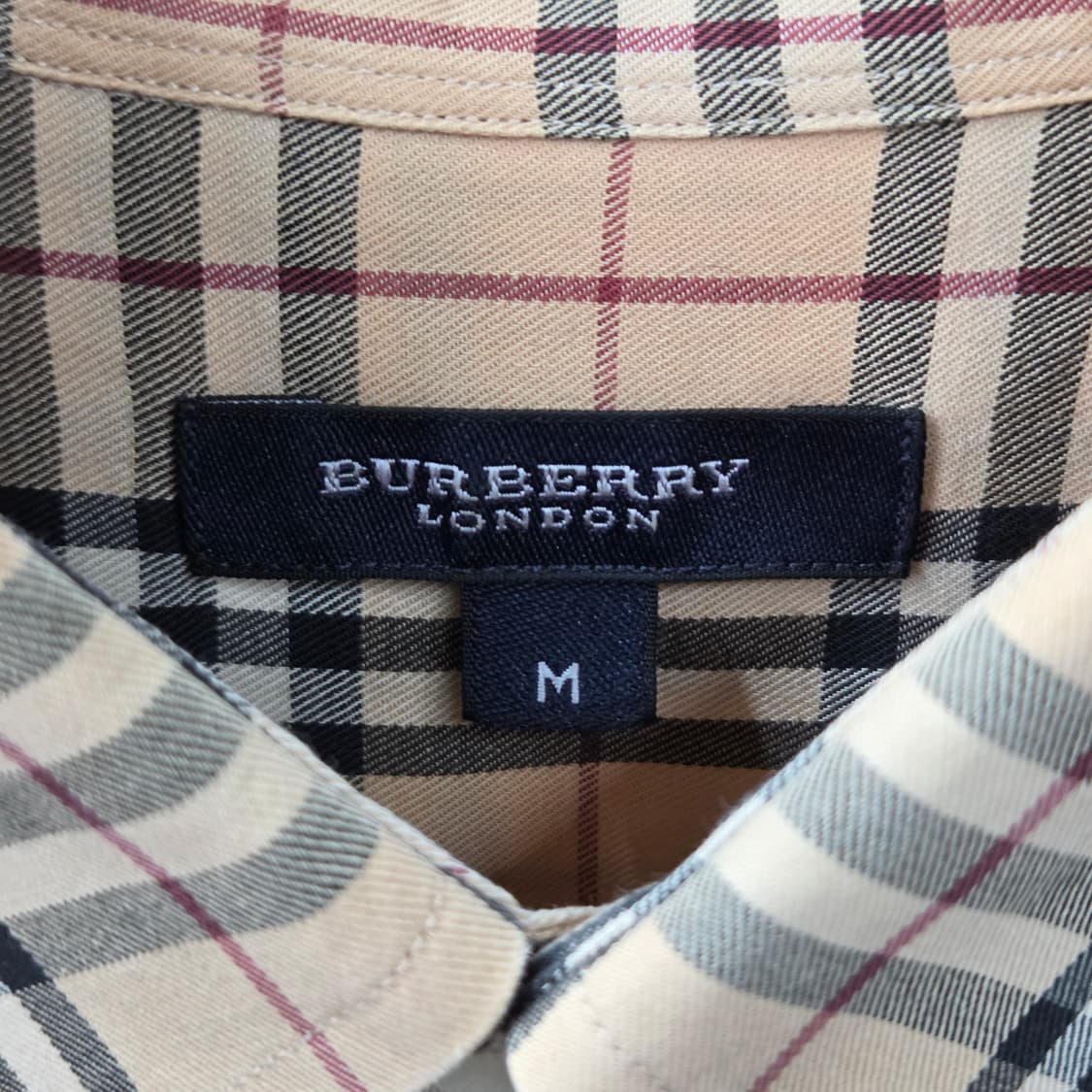 버버리 버튼다운 노바체크 셔츠 M 상품이미지3