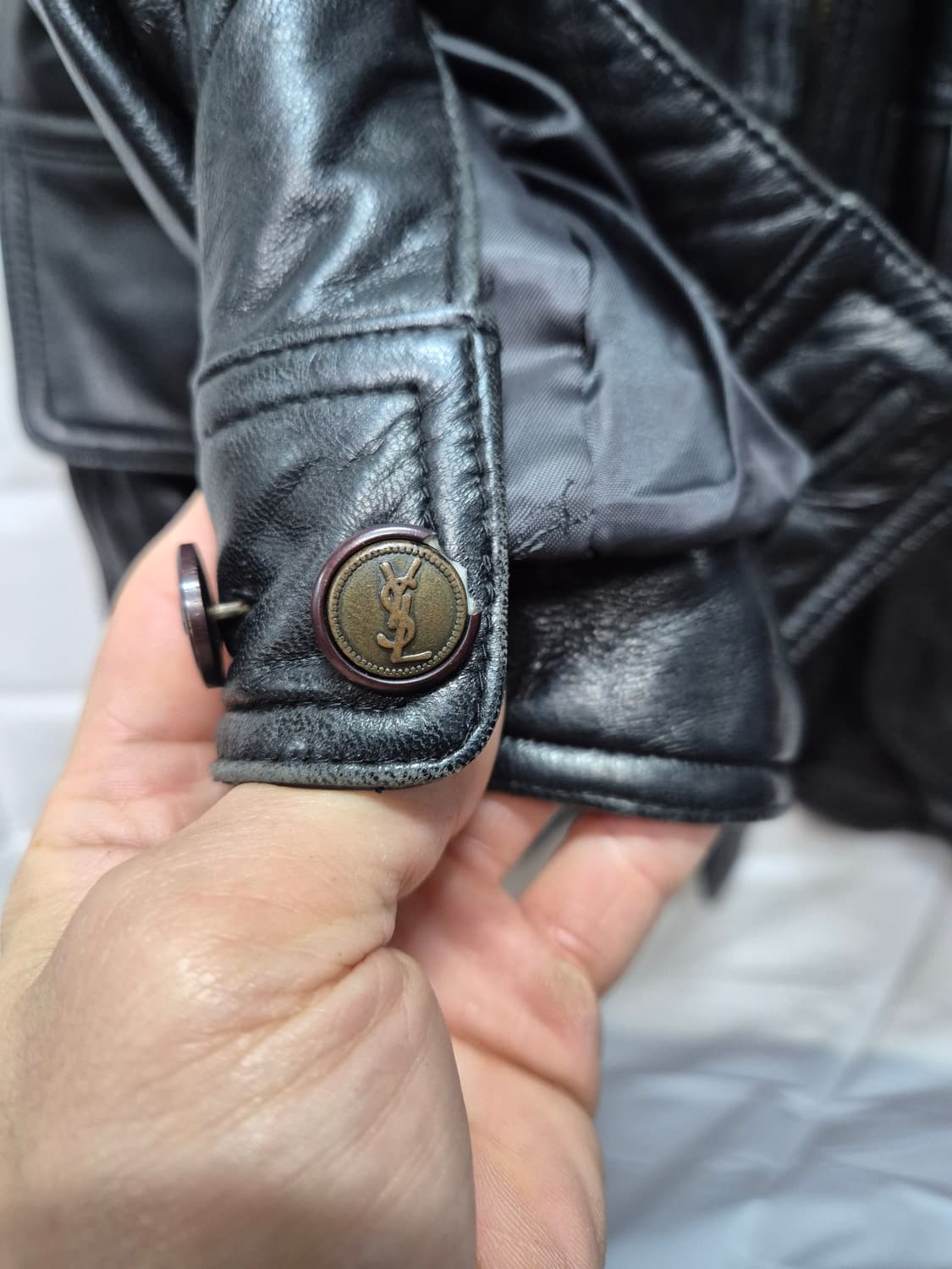 입생로랑 가죽자켓 겨울착용안감있음 상품이미지3