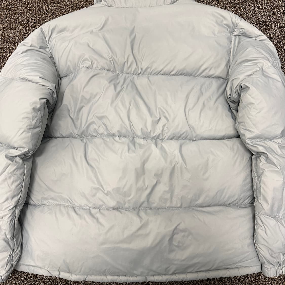 커버낫 C로고 푸퍼 덕다운 패딩 라이트그레이 95(M) 상품이미지8