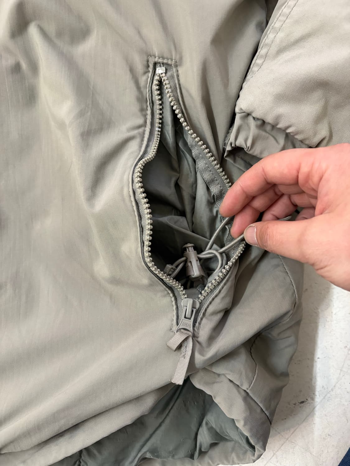 U.S Army Ecwcs Level 7 Prima-loft Parka. 상품이미지4