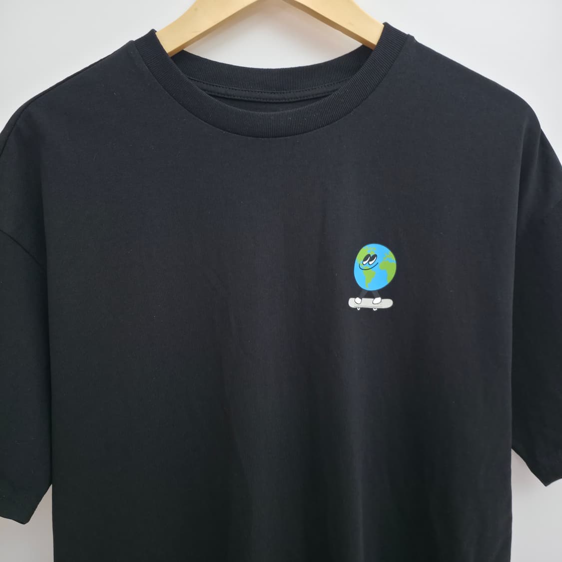 [S] 반스 x TYAKASHA 블랙 반팔티 상품이미지3