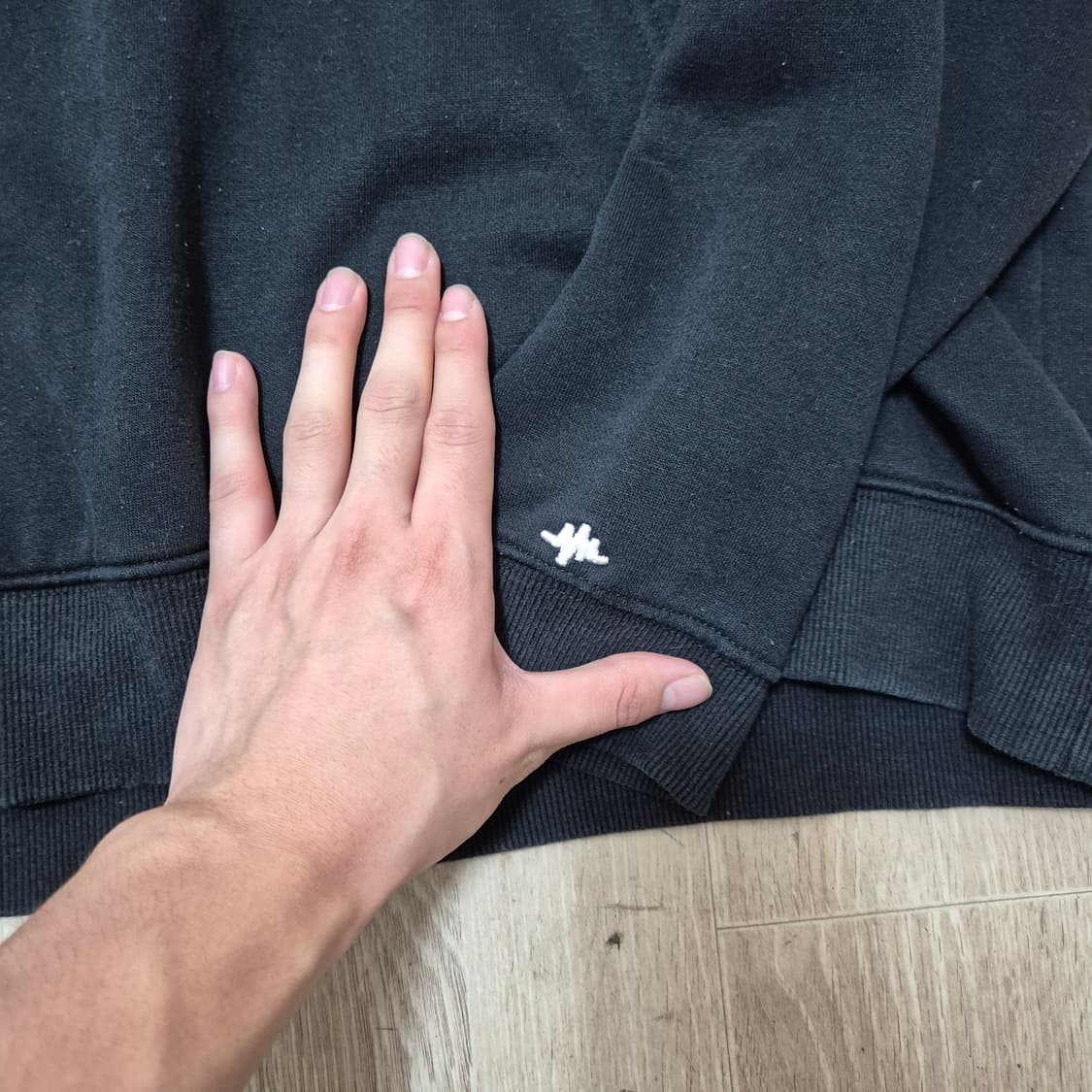 언리미티드 로고 와펜 후드티 상품이미지4