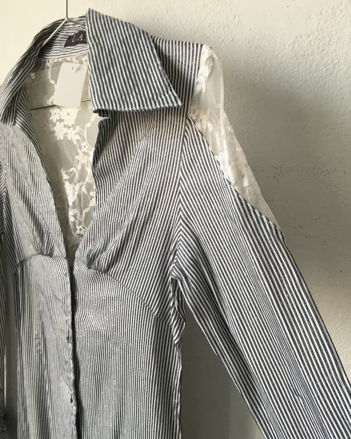 Back lace point shirt onepiece 상품이미지4