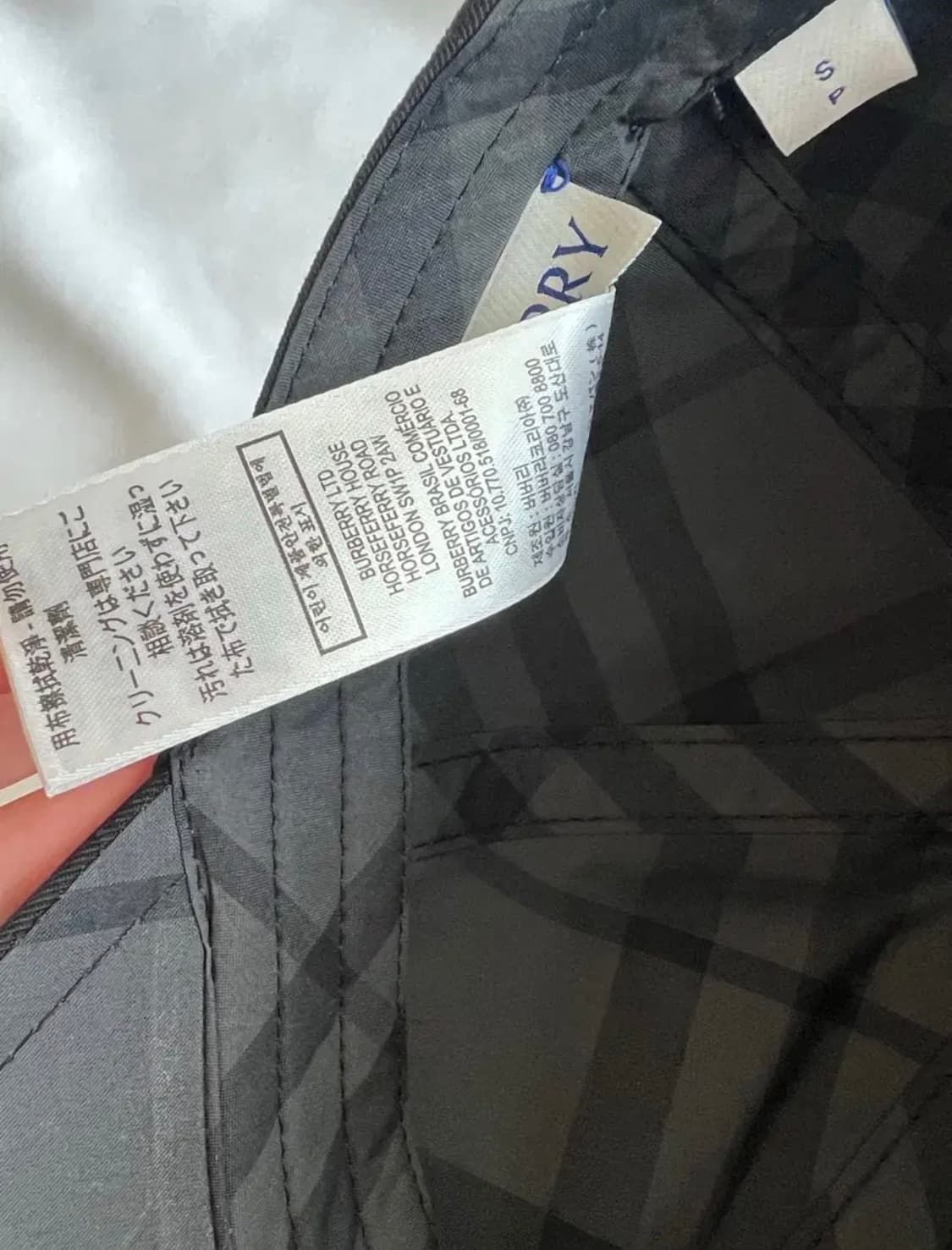 (무료배송 미실착/택O) 버버리 자수 볼캡 모자 EKD 블랙 상품이미지4