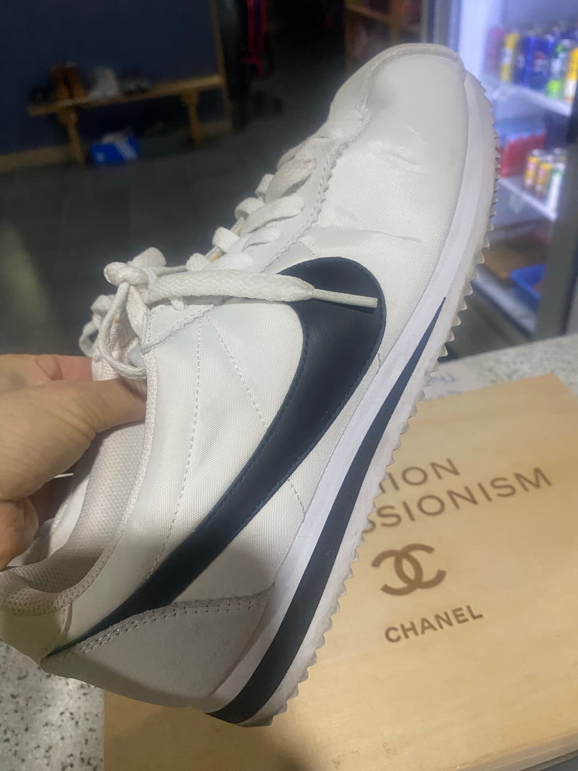 나이키 코르테즈 흰검 260 상품이미지2