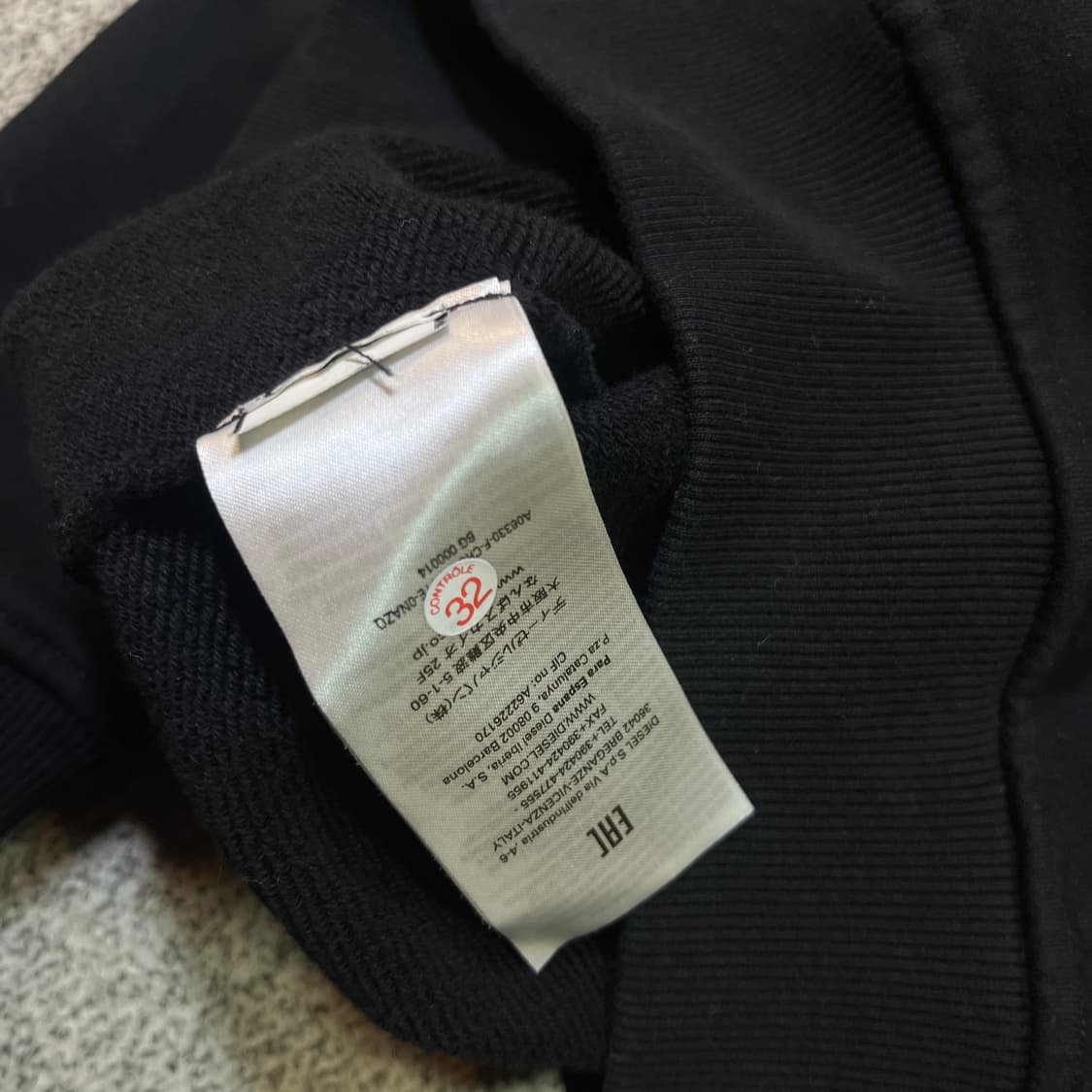 디젤 컷아웃 맨투맨 상품이미지6