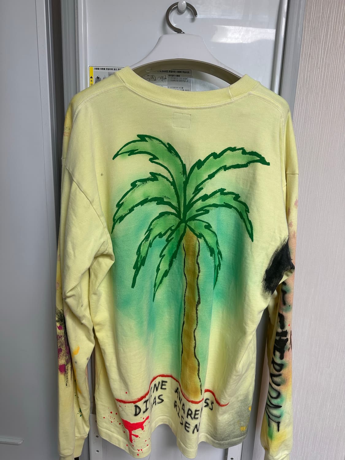 칸예 웨스트 X wes lang ye 머천 롱슬리브 상품이미지2