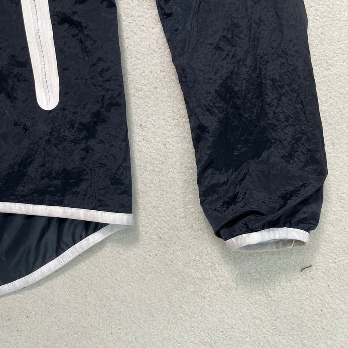 NIKE 에어로쉴드 윈드러너 자켓 블랙 S 상품이미지4