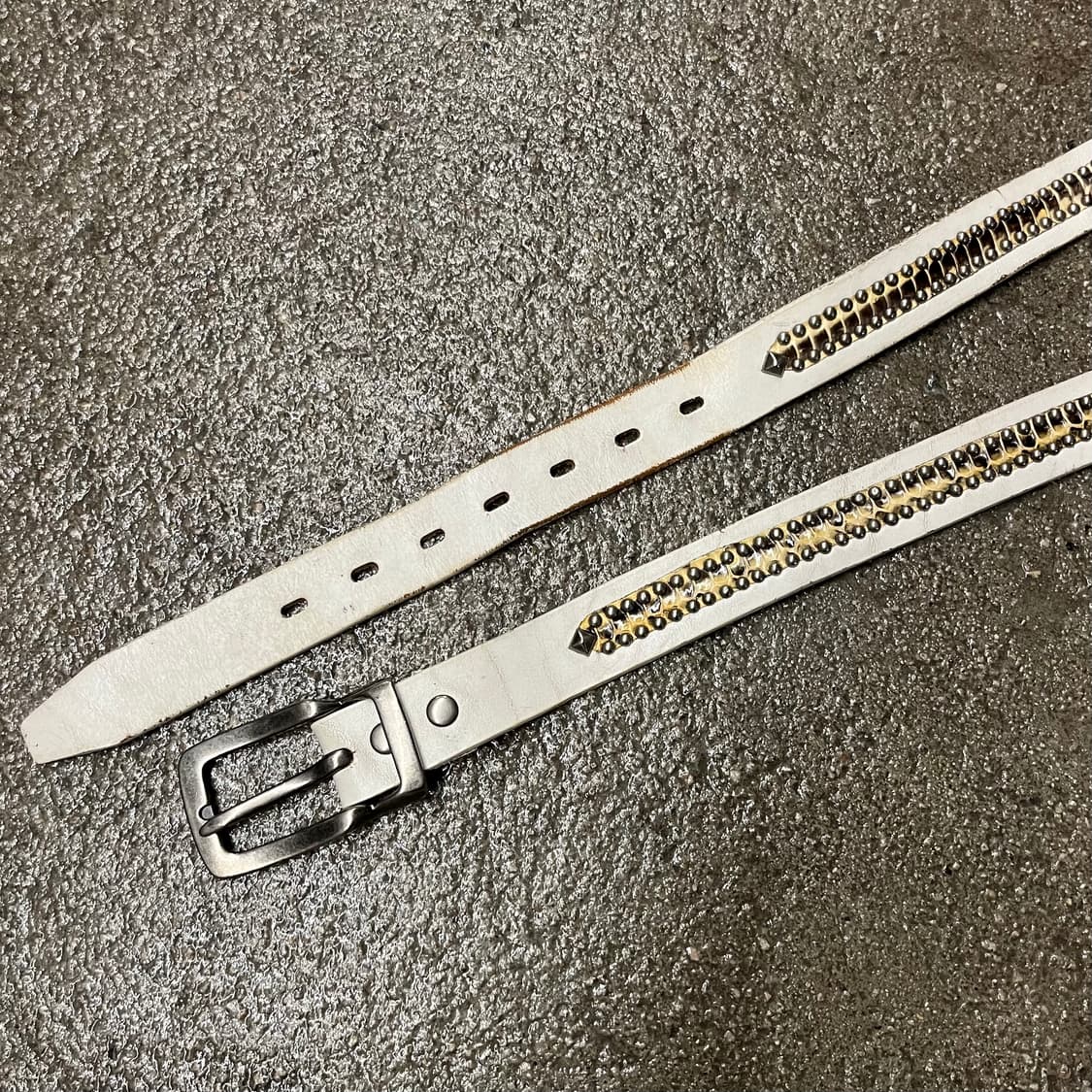 빈티지 스터드 벨트 (~32) 상품이미지1