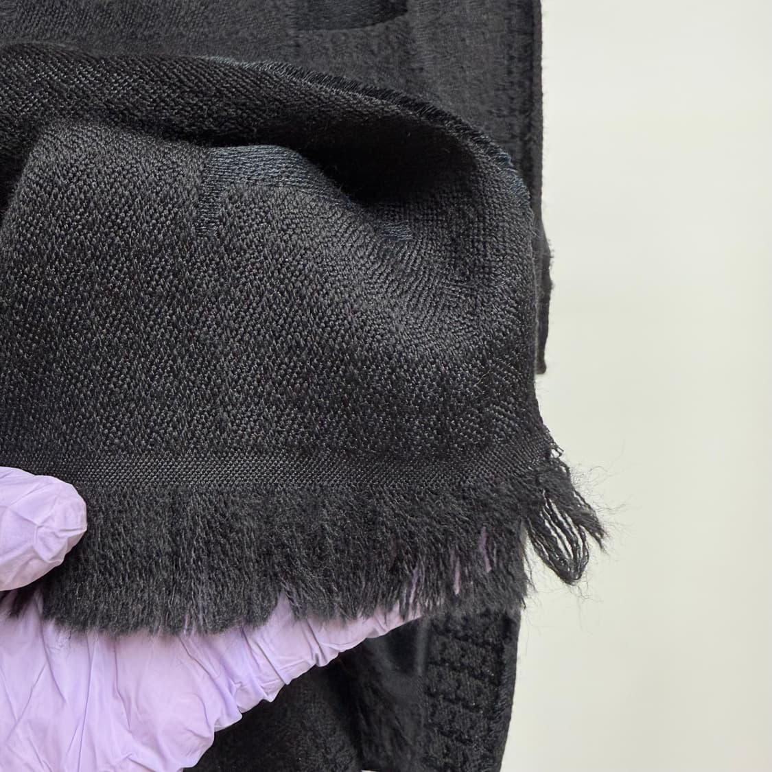 [울 80%] 엠포리오 아르마니 남성 블랙 머플러 상품이미지2