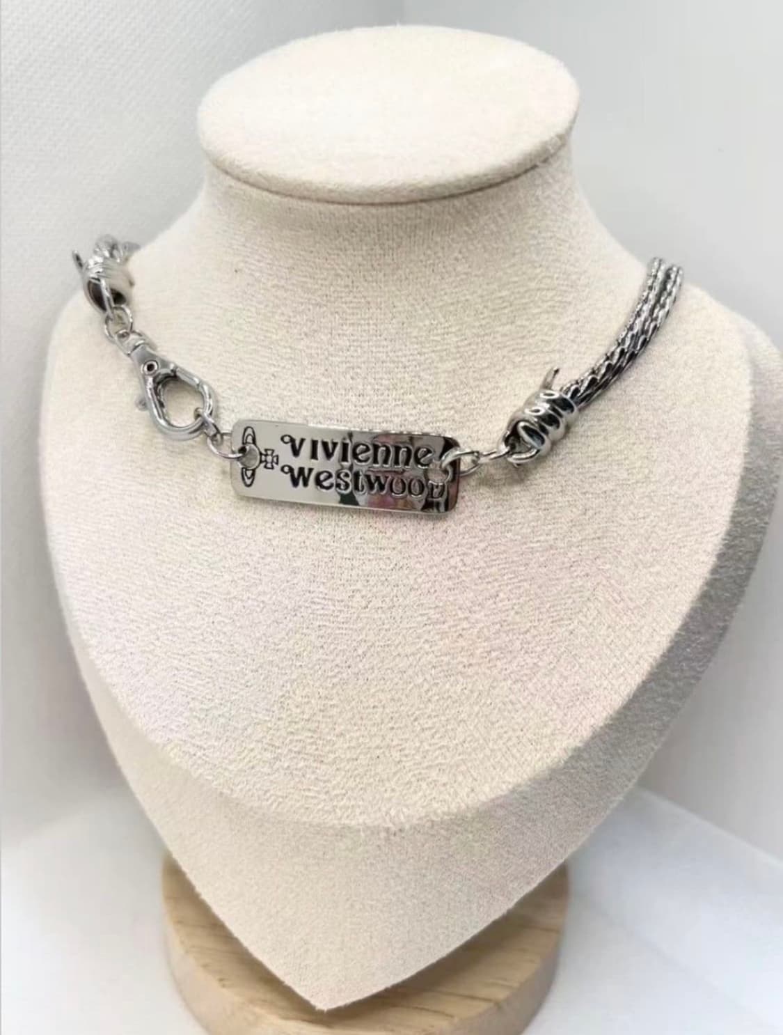 비비안웨스트우드 레터링 orb 각인 체인 초커 목걸이 상품이미지1