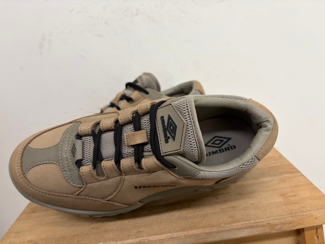 엄브로 운동화 250 상품이미지8