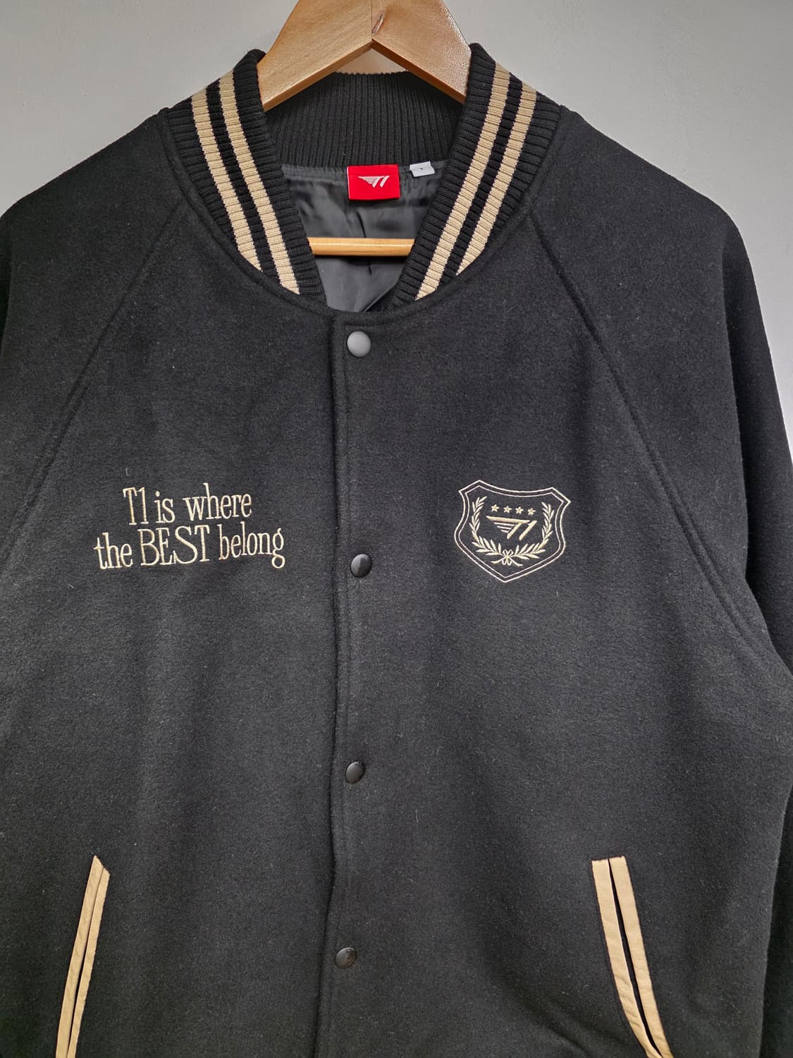 [1]T1 티원 2023 월즈 챔피언 자켓 상품이미지3