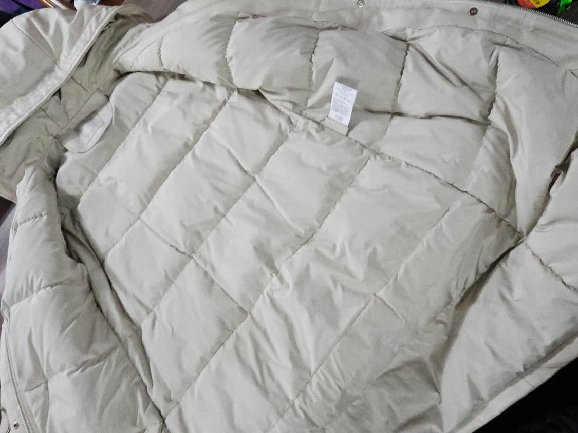 셀렙샵  아이보리 후드 양가죽 롱 구스패딩 코트  55 상품이미지4