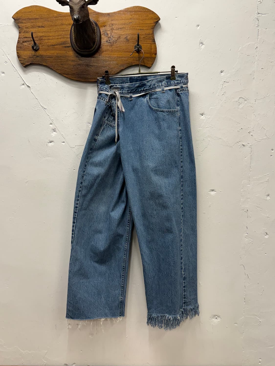 29) Maison Eureka Reworked Denim Pants 상품이미지1