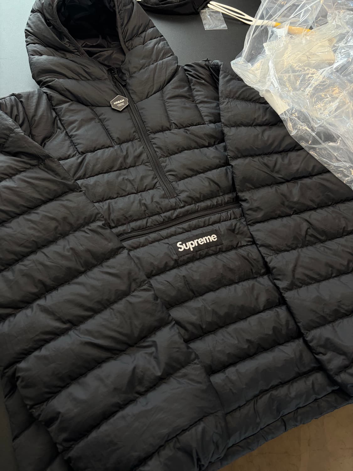 슈프림 마이크로 다운 하프집업 풀오버 블랙 라지 상품이미지1
