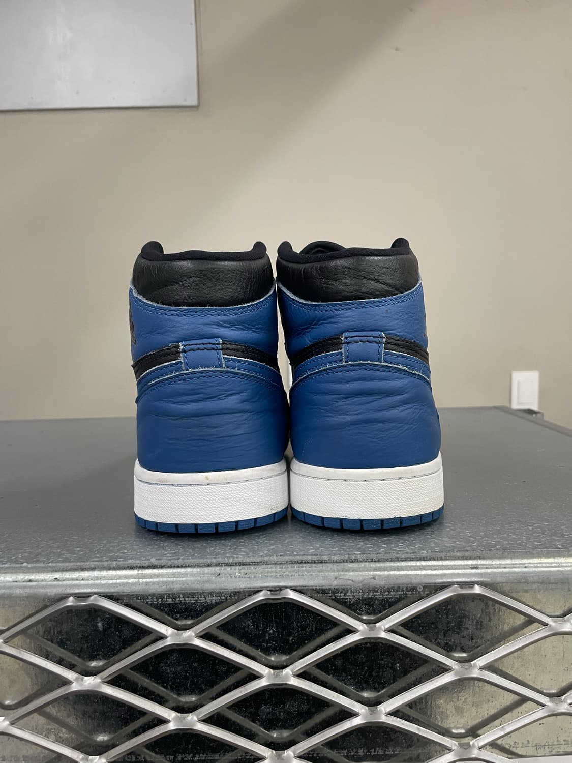 나이키 에어조던1 레트로 하이 다크 마리나 블루 255 상품이미지3