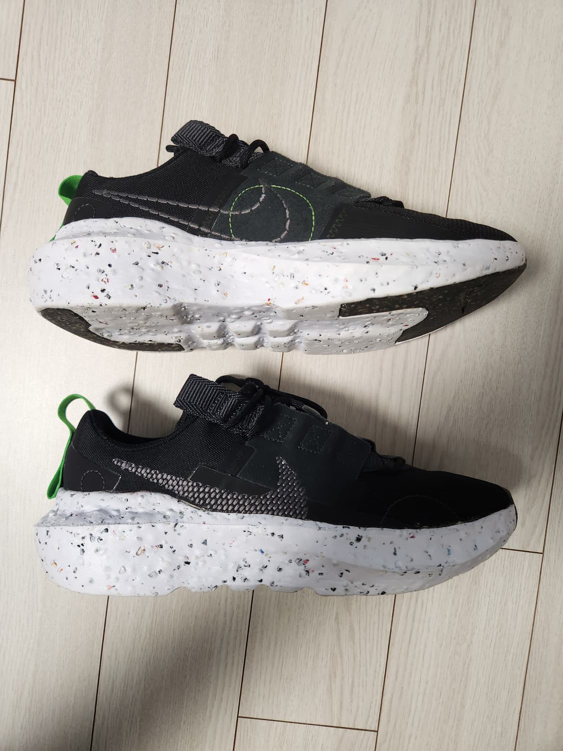 새상품급)나이키 운동화 크레이터 임팩트 블랙 다크 스모크 그레이 사이즈2 상품이미지5