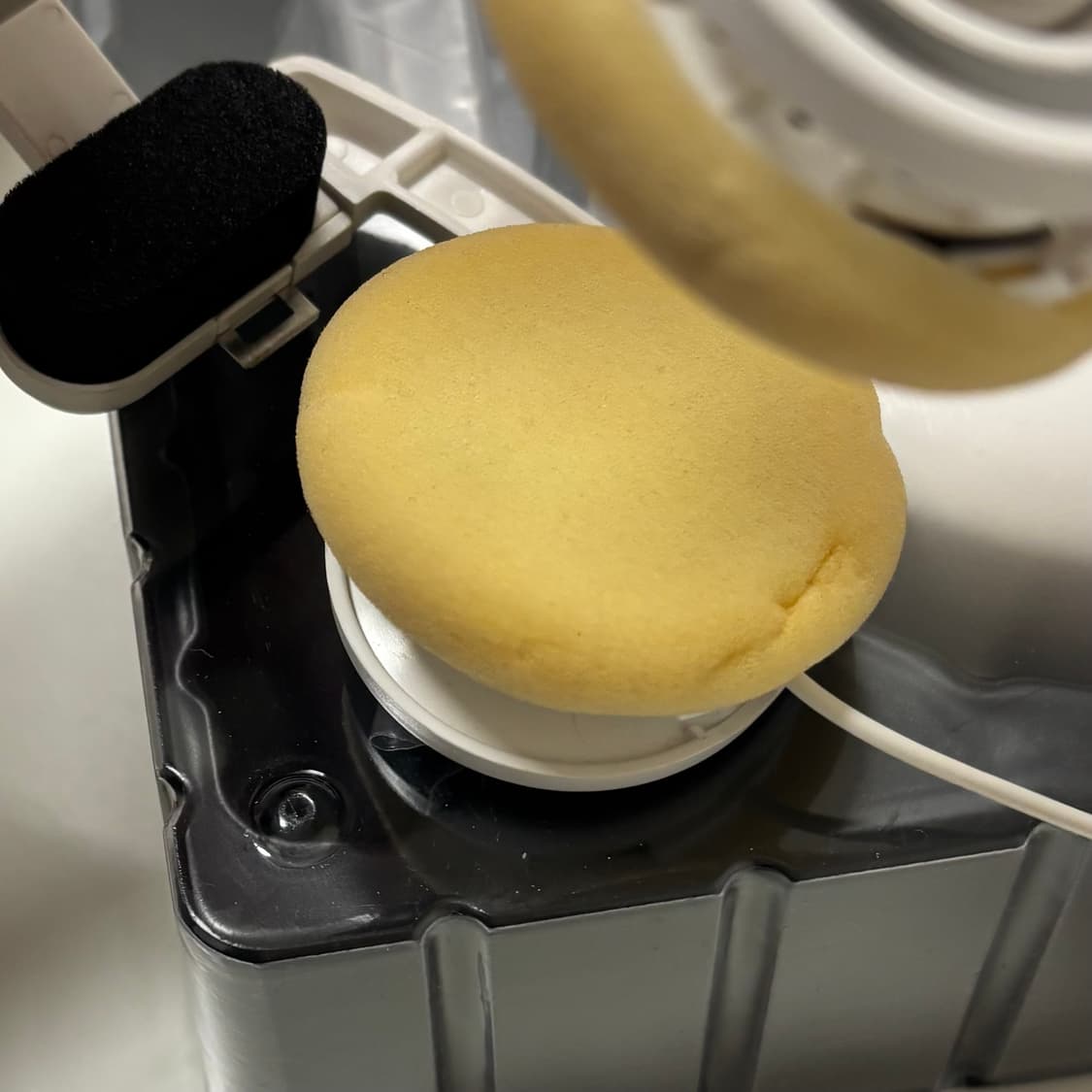 Supreme koss 슈프림 코스 헤드폰 화이트 판매합니다 상품이미지3