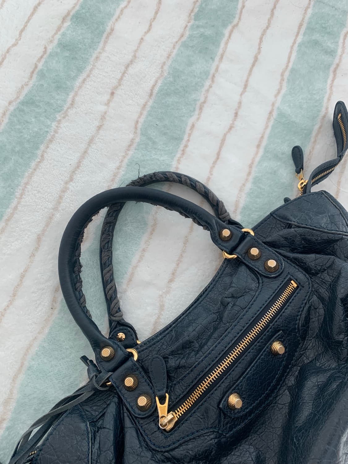 발렌시아가 미듐 다크 네이비  상품이미지6