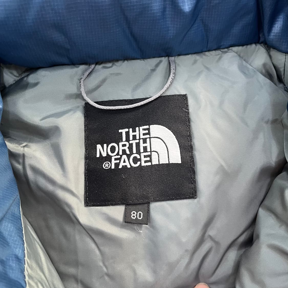 80 노스페이스 구스 눕시 700 패딩  0320M 상품이미지2
