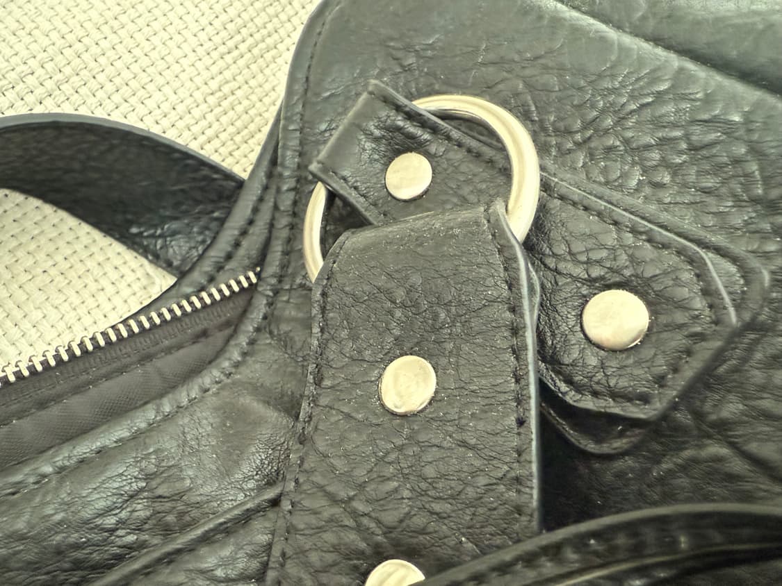 이우가마카라스 스터드 숄더백 상품이미지5