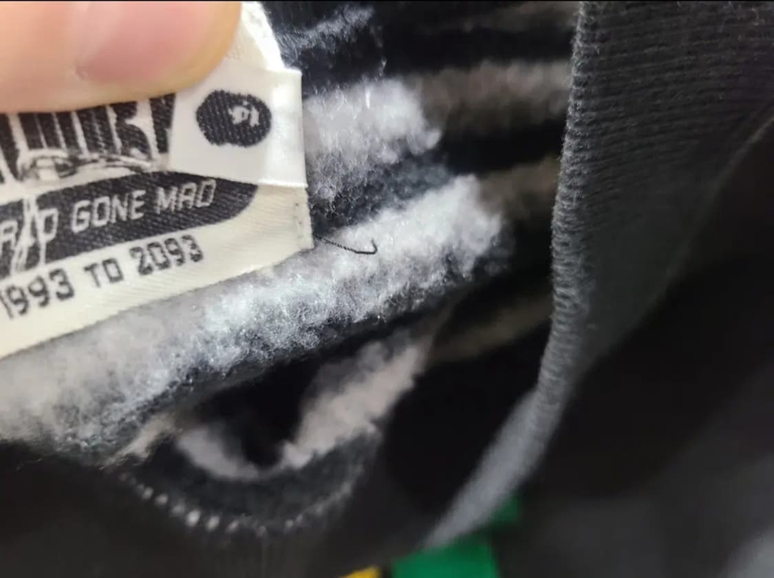 베이프 레인보우 로고 맨투맨 상품이미지5