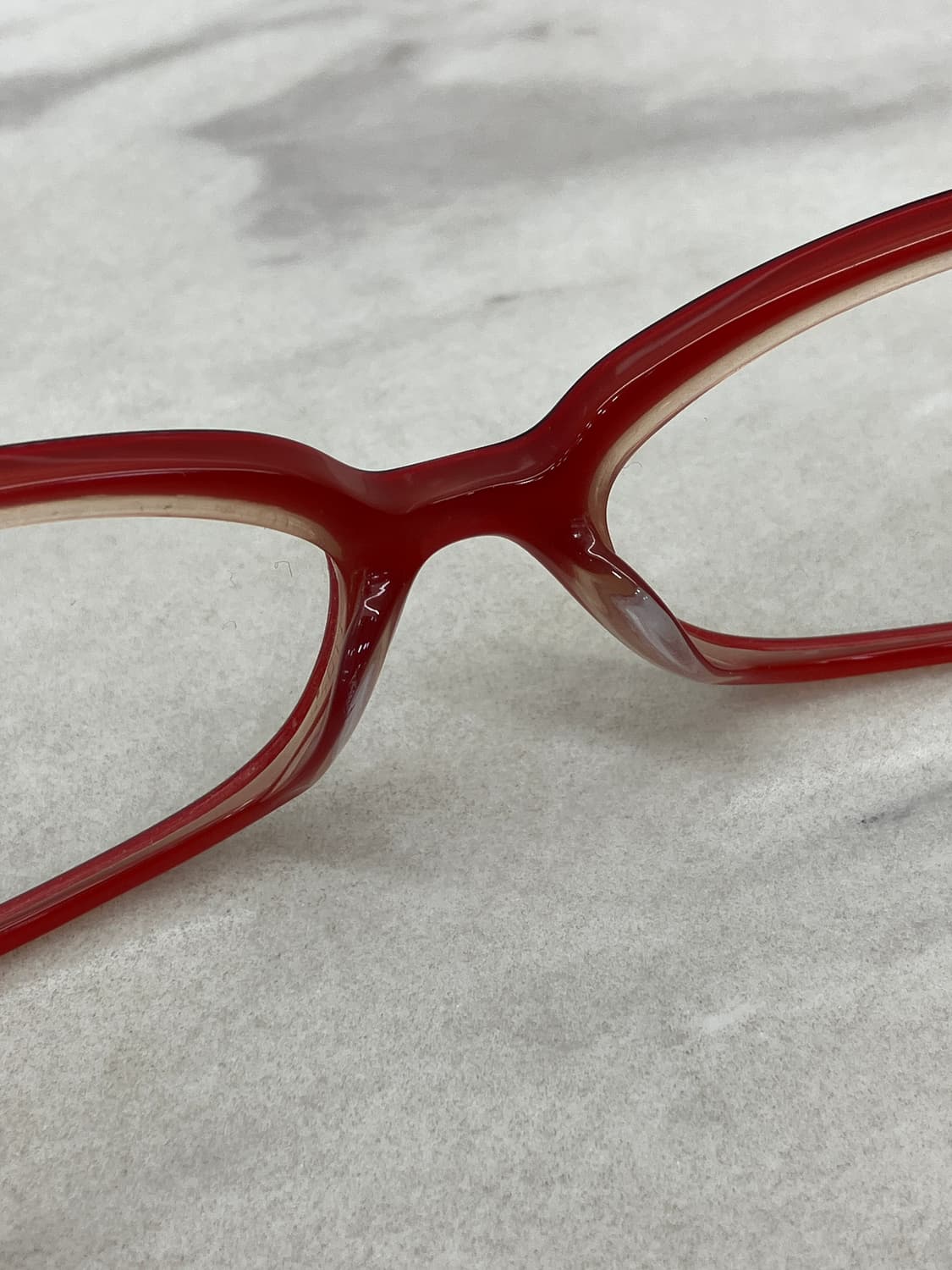 캘빈클라인 블러드 레드 소프트 스퀘어 뿔테 안경 상품이미지4