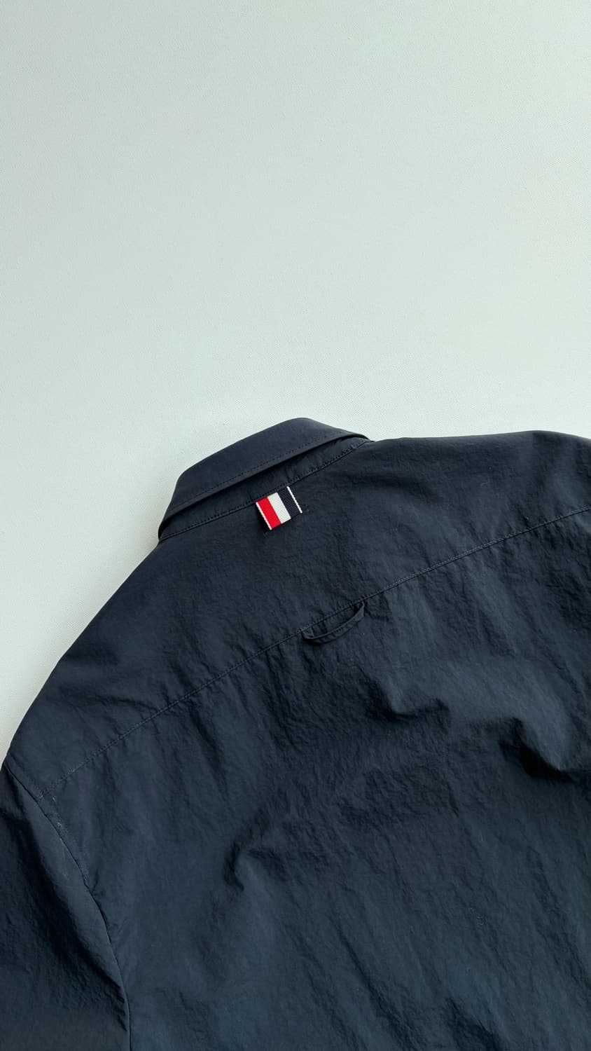 톰브라운 나일론 암밴드 셔츠 자켓 상품이미지5