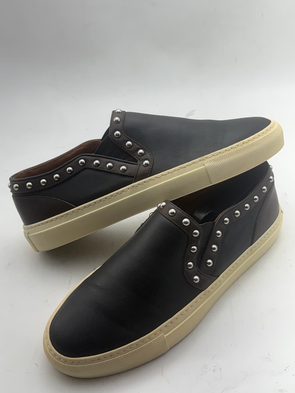 정품)지방시스니커즈255 상품이미지5