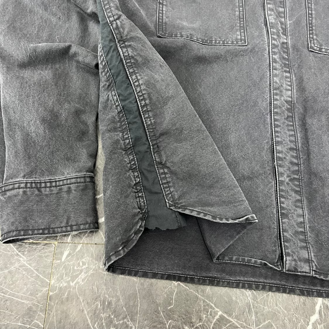 준지 투포켓 레이어드 배색 레이어드 데님 셔츠 블랙 상품이미지8