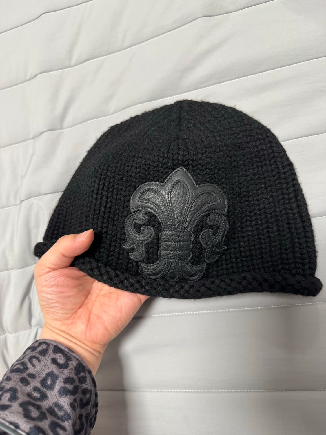 [os] 크롬하츠 플뢰르 레더패치 캐시미어 비니 상품이미지1