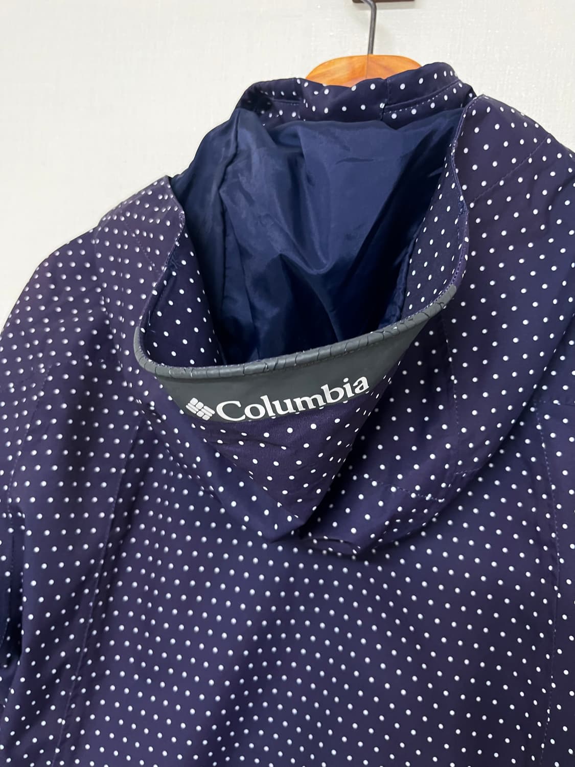 컬럼비아 도트 땡땡이 바람막이 상품이미지3