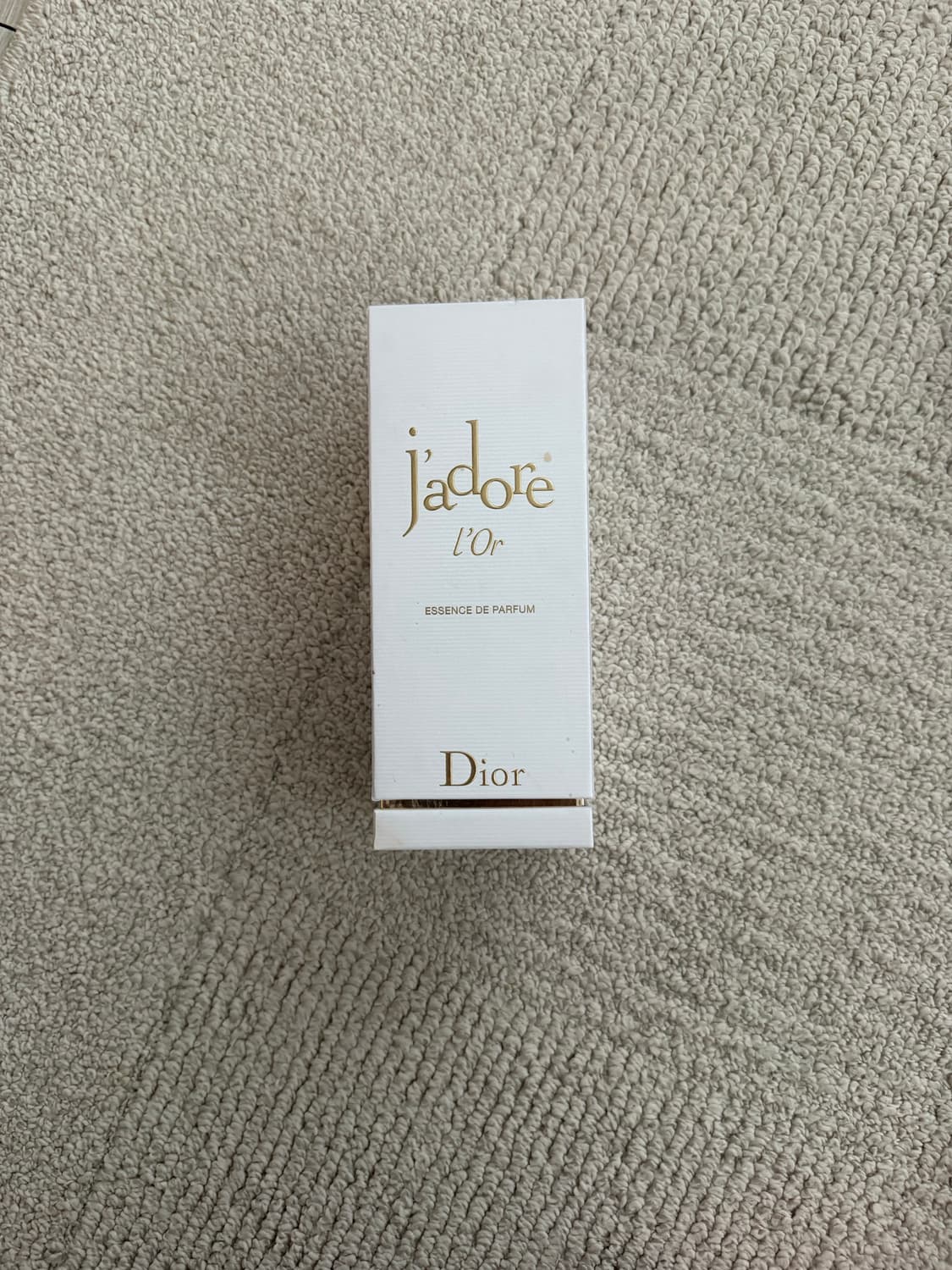 디올 쟈도르 로르 에센스 드 퍼퓸 50ML 상품이미지2