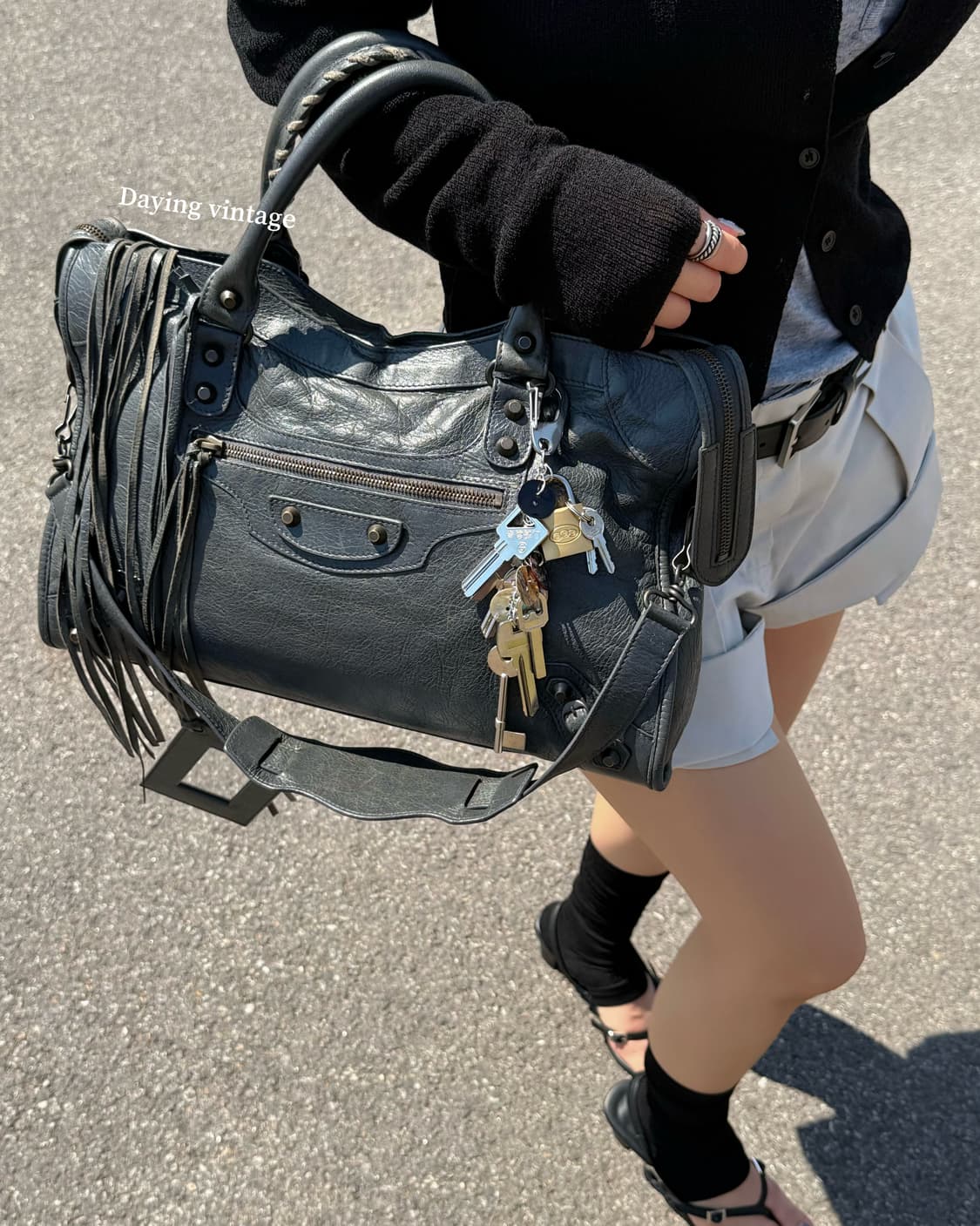 발렌시아가 모터백 미디움 상품이미지3