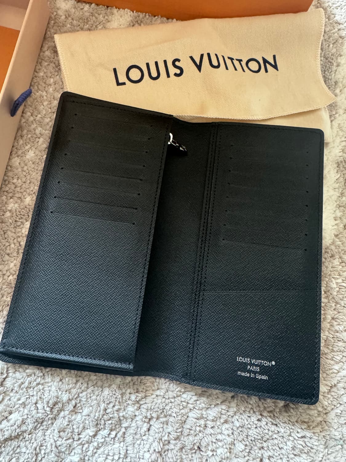 정품 루이비통 장지갑 이클립스 블랙 상품이미지3