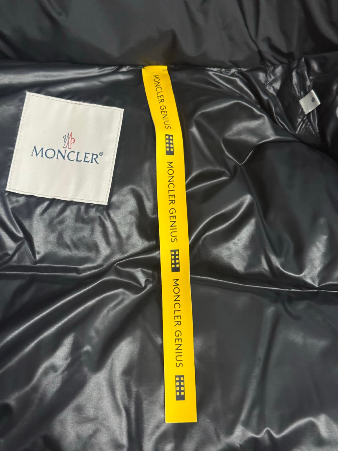 [새상품] 몽클레르 x 프라그먼트 아칸서스 상품이미지7