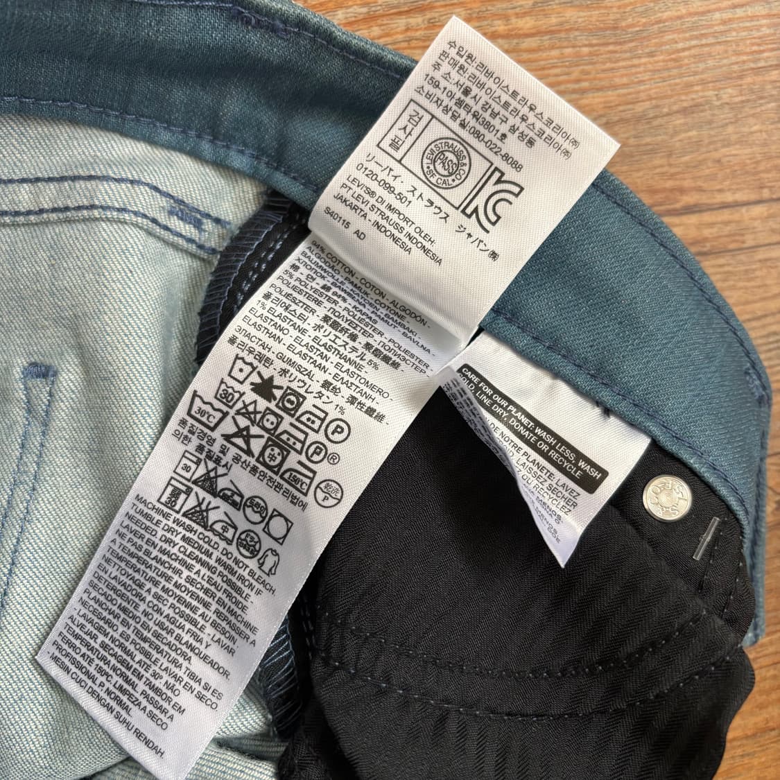 새제품 리바이스 26 데미 커브 스키니 청바지 페이딩 스판 데님 상품이미지4