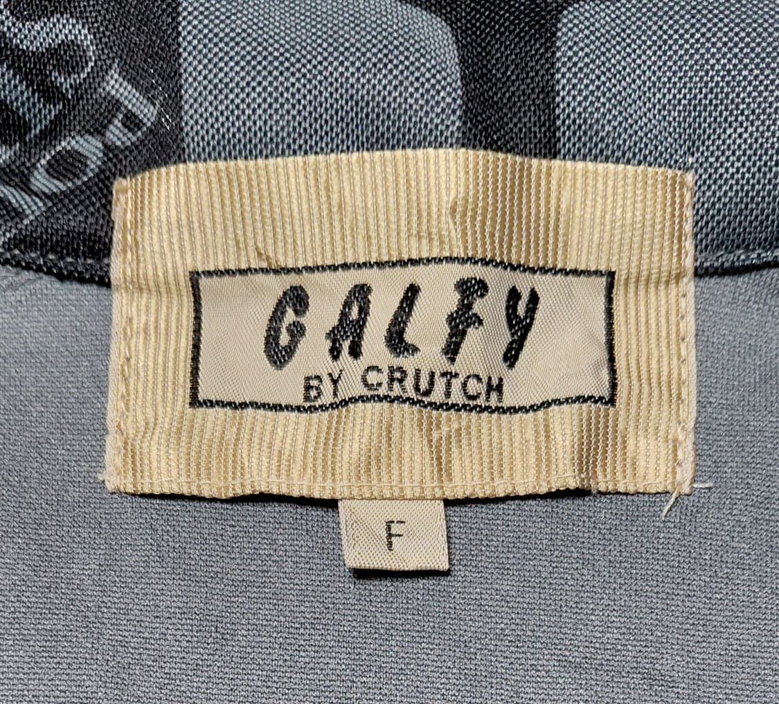 [Free] GALFY 갈피 올오버 패턴 빅 강아지 자수 져지 트랙탑 상품이미지5