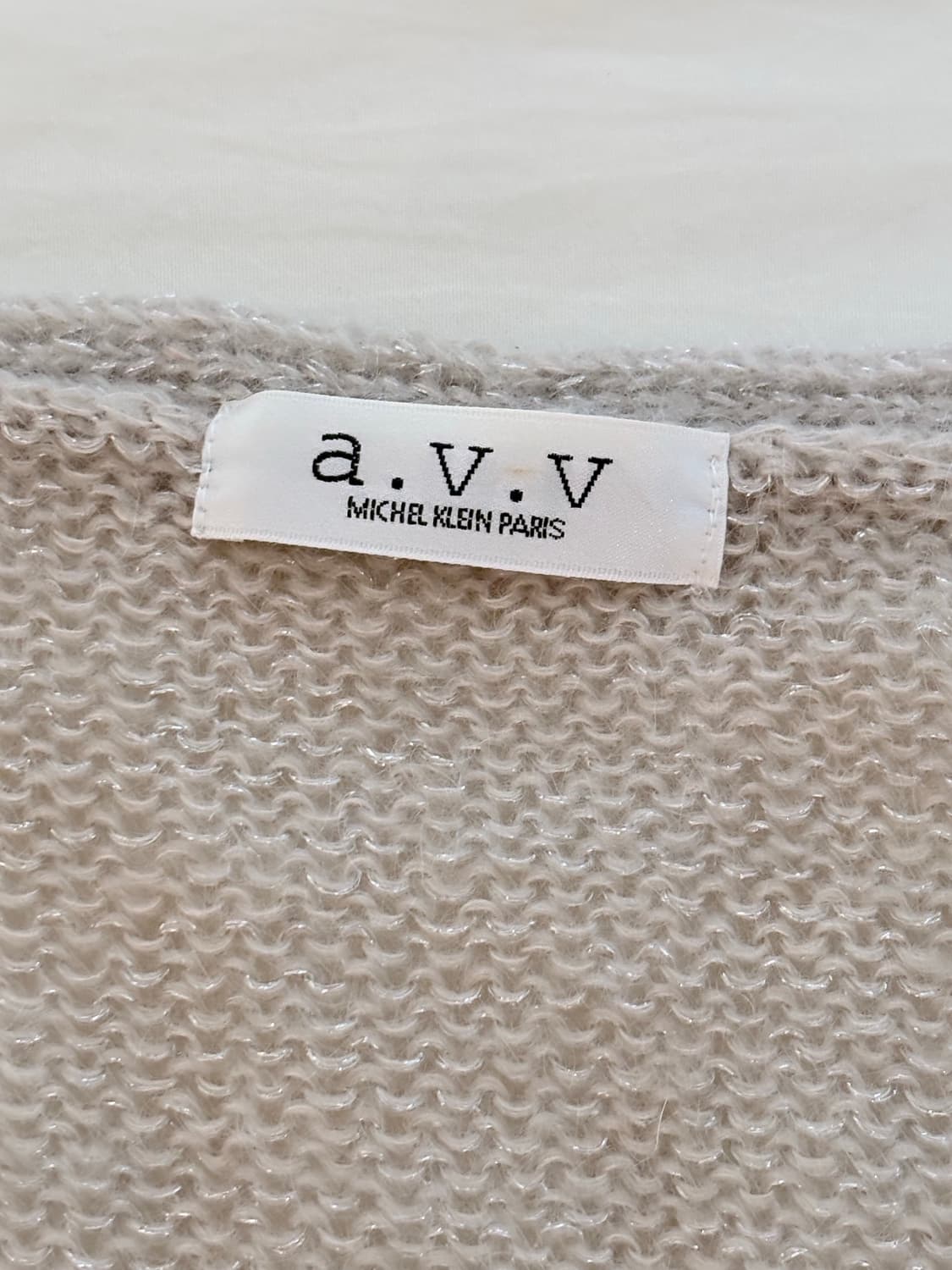 모리걸 브이넥 단추 니트 글리터 베이지 상품이미지4