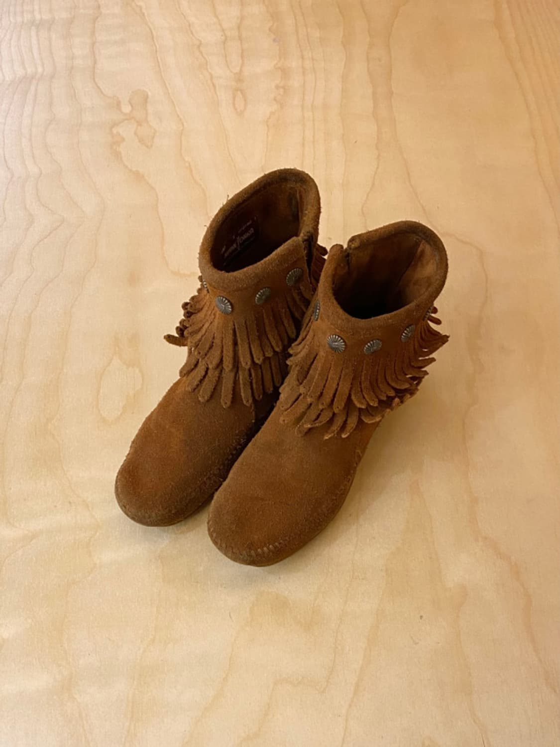 MINNETONKA fringe concho boots 미네통카 상품이미지3