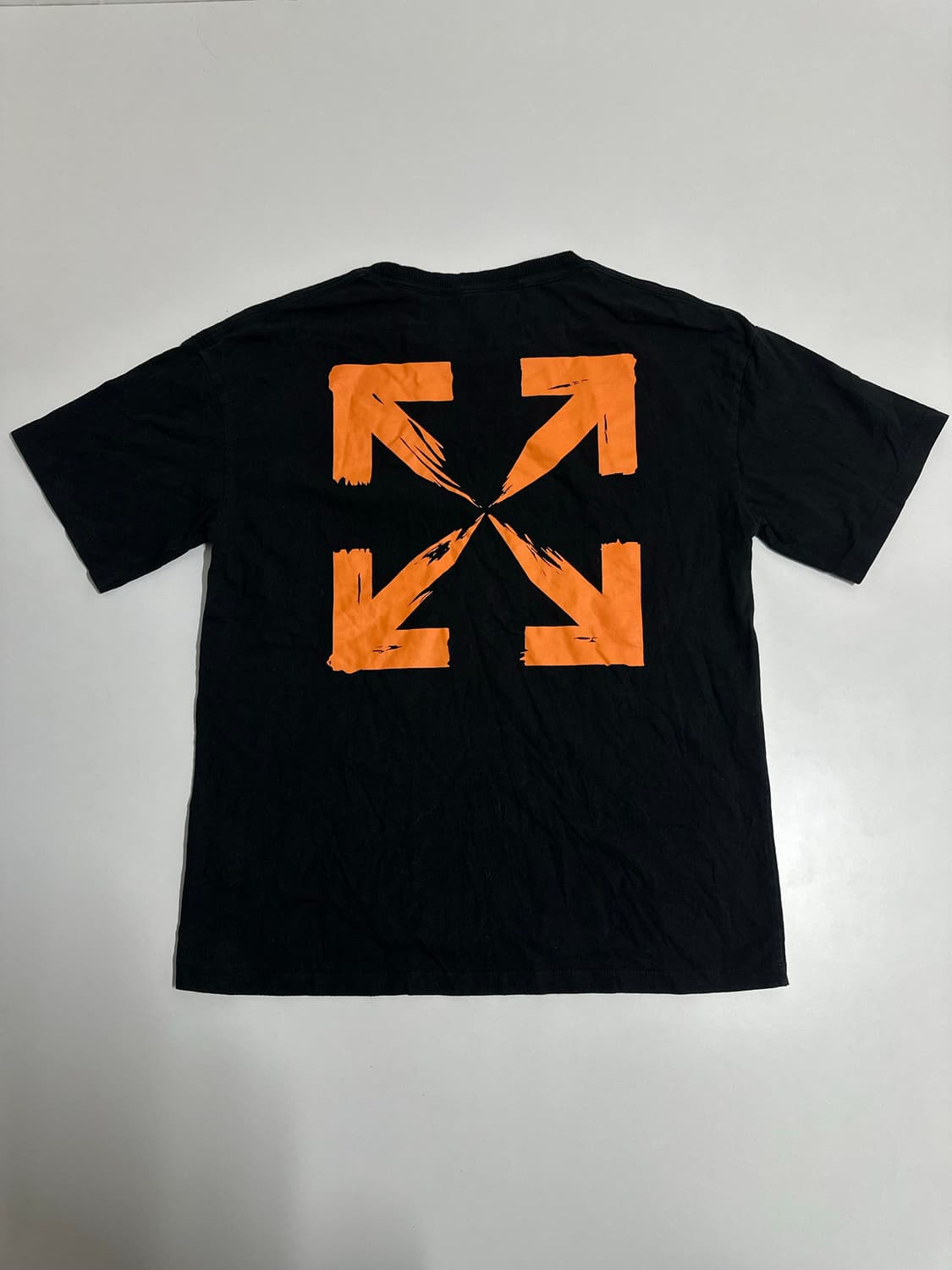 오프화이트 블랙 오렌지 그래피티 반팔티 M 상품이미지1