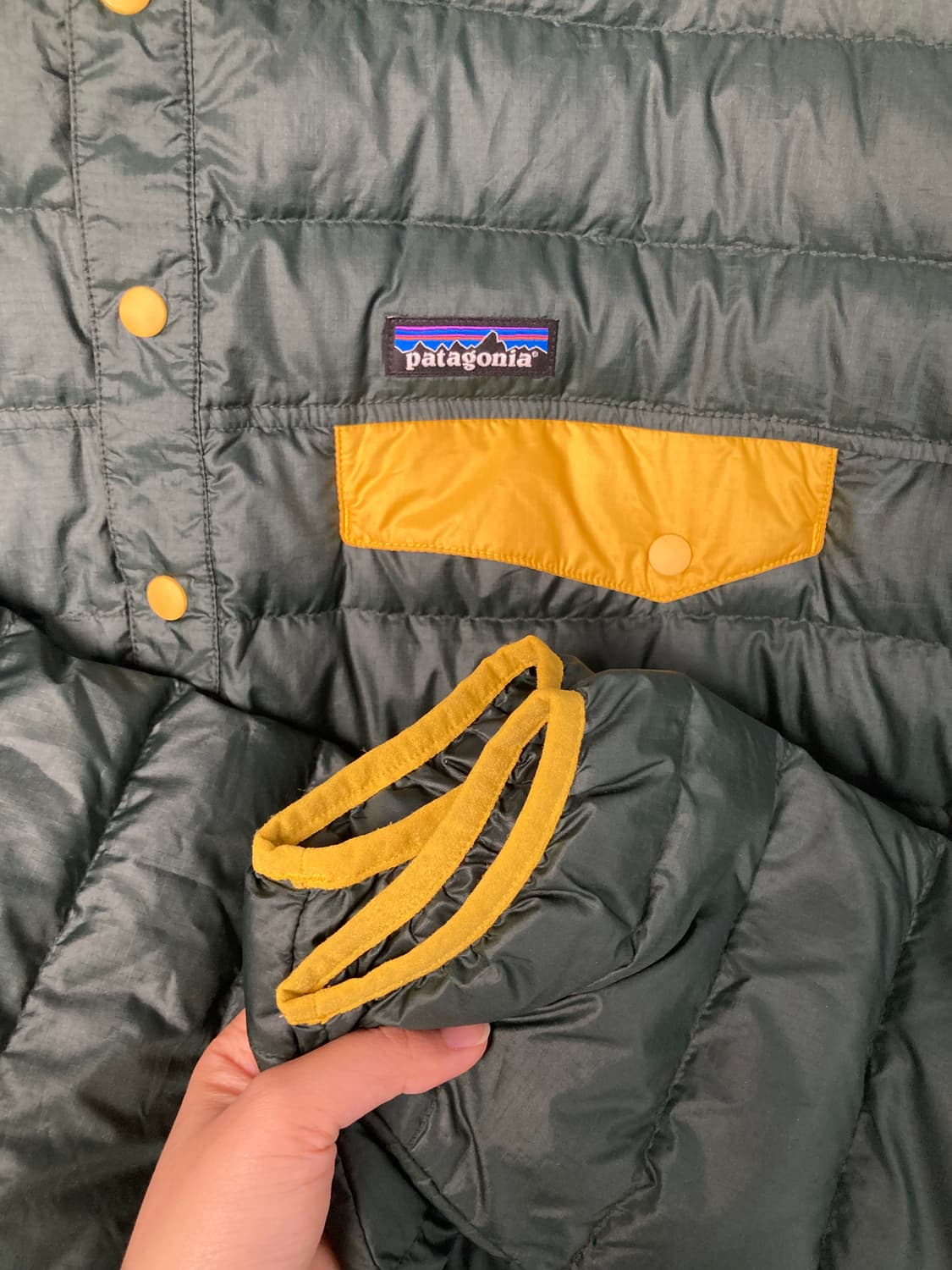 파타고니아 다운 스냅 (L) green/yellow 상품이미지4