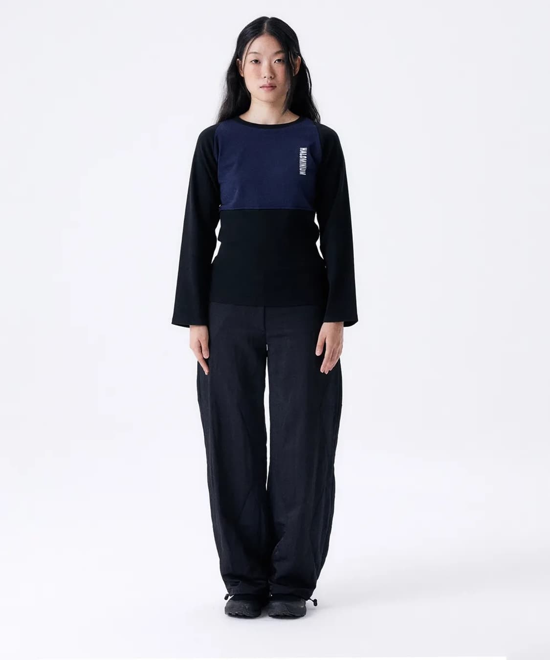 할로미늄 halominium 투톤립 타이트 티셔츠(블랙 네이비) 상품이미지2