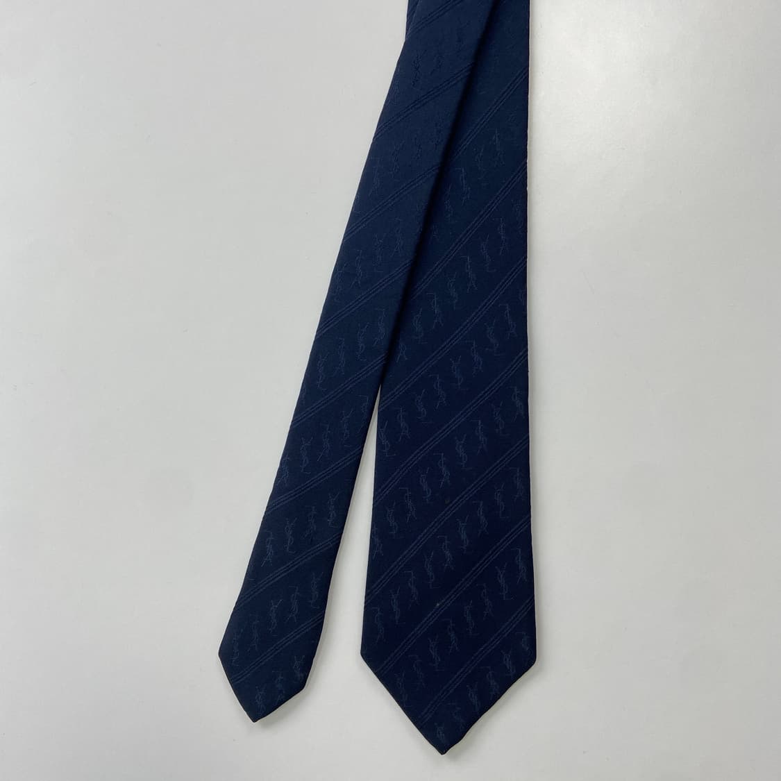 입생로랑(YSL) 명품 정품 모노그램 넥타이 상품이미지1