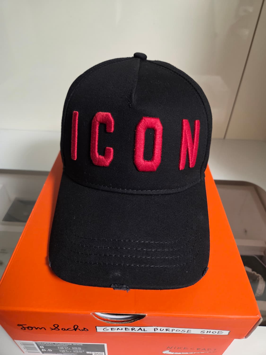 디스퀘어드 ICON 자수 로고 볼캡 블랙 상품이미지1